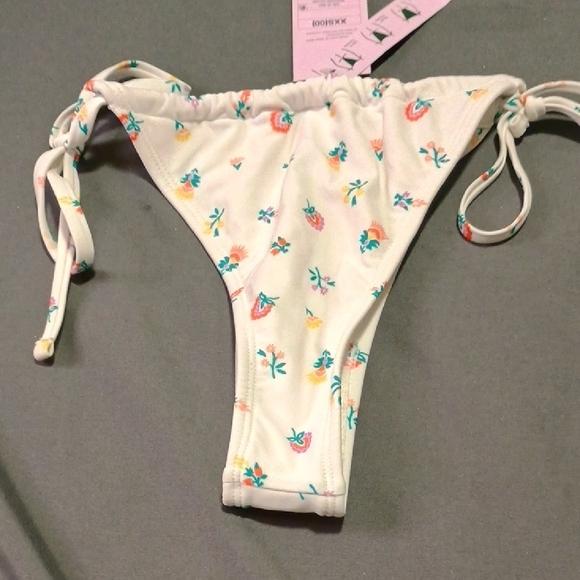 wild fable Other - Wild Fable Floral Bikini Bottom